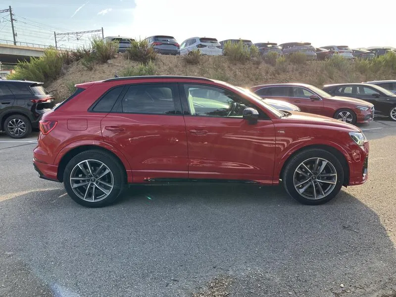 Audi Q3 Black line 35 TDI S tronic - foto 7