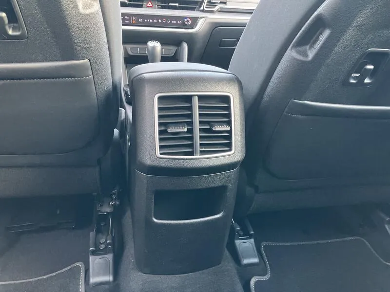 Kia Sportage 1.6 T-GDi MHEV - foto 28