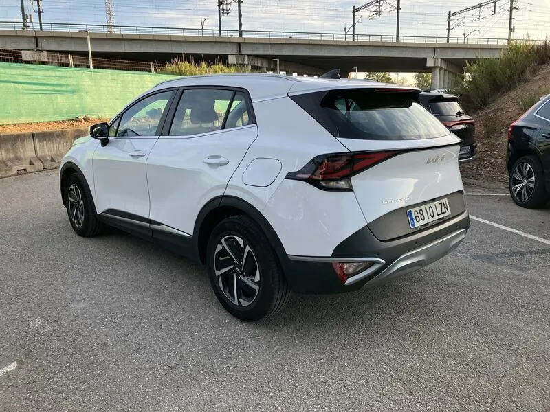 Kia Sportage 1.6 T-GDi MHEV - foto 4