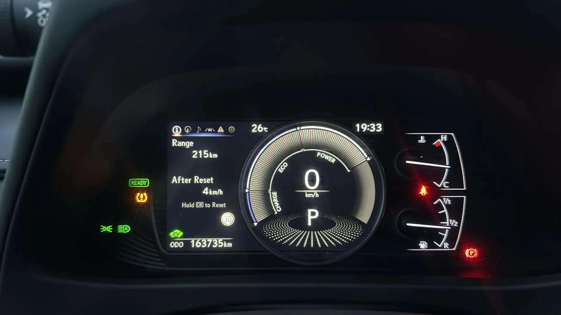 Lexus UX 2.0 250h Business - foto 12