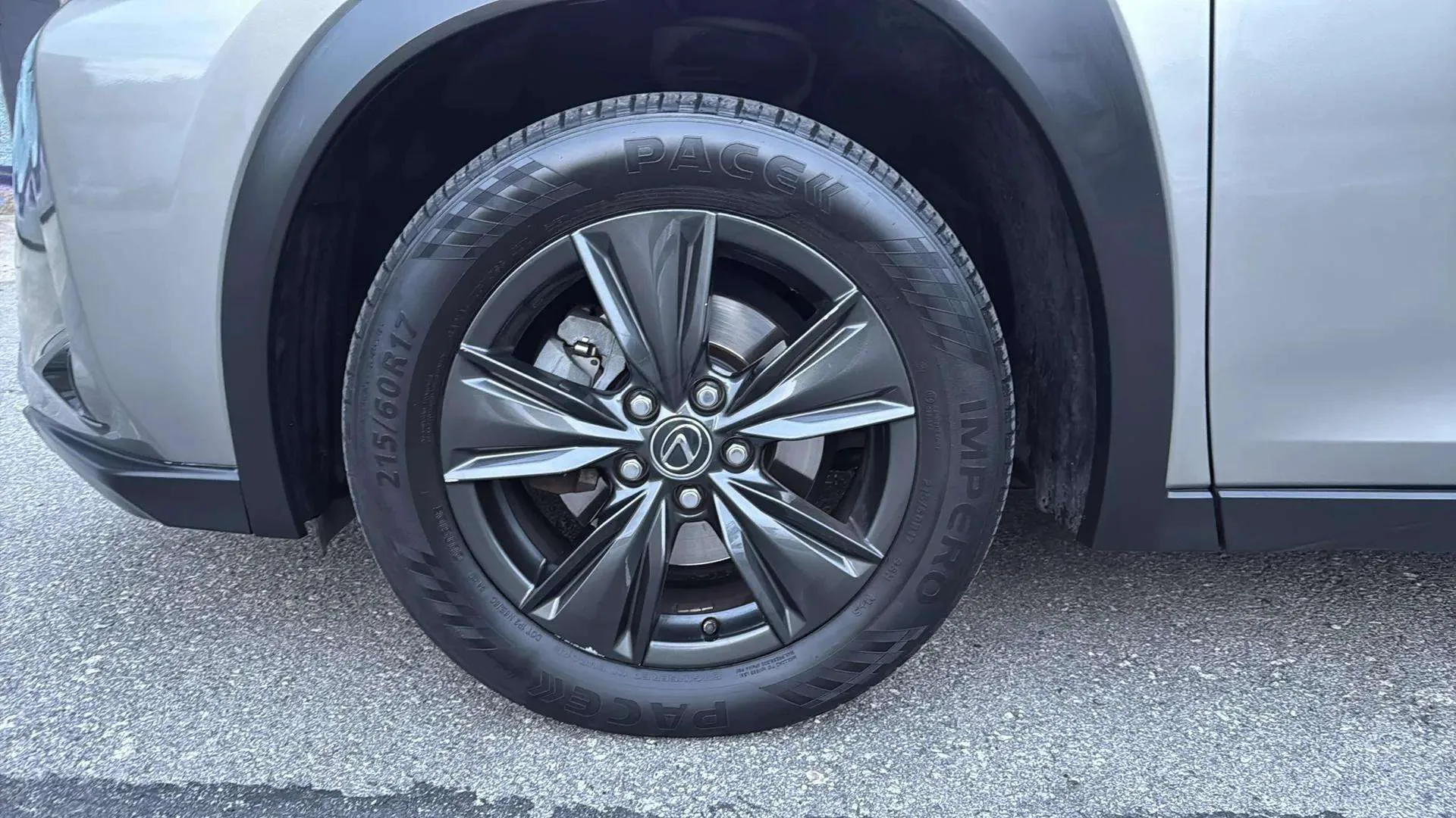 Lexus UX 2.0 250h Business - foto 19