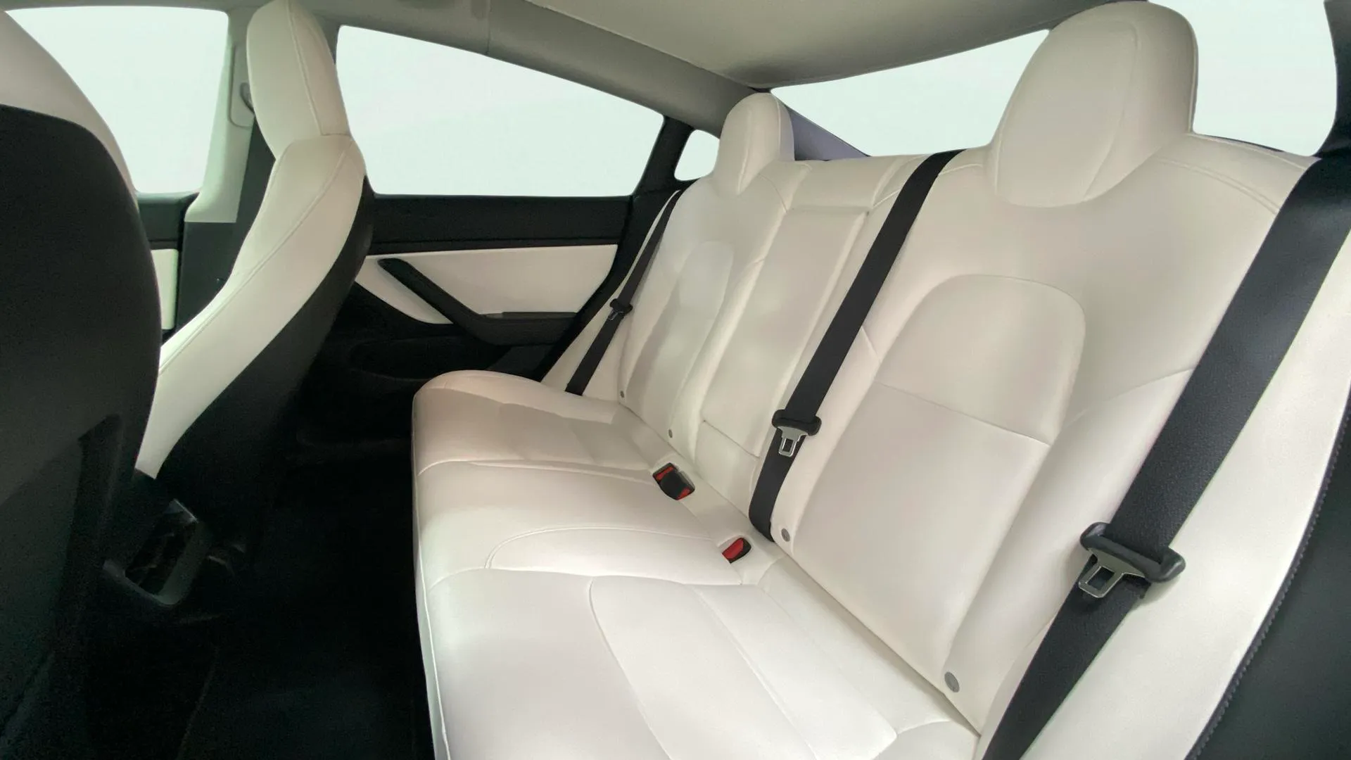 Tesla Model 3 Performance AWD - foto 12
