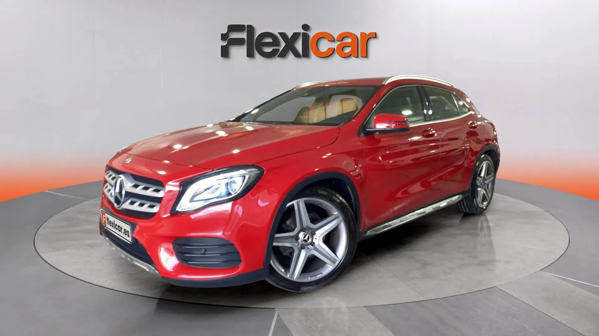 Mercedes-Benz GLA 180 - foto 4