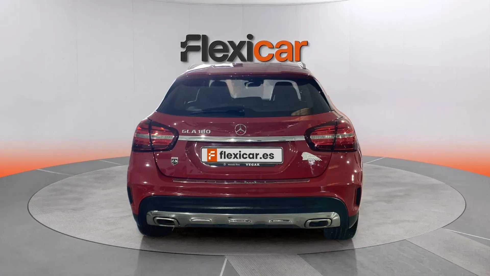 Mercedes-Benz GLA 180 - foto 6