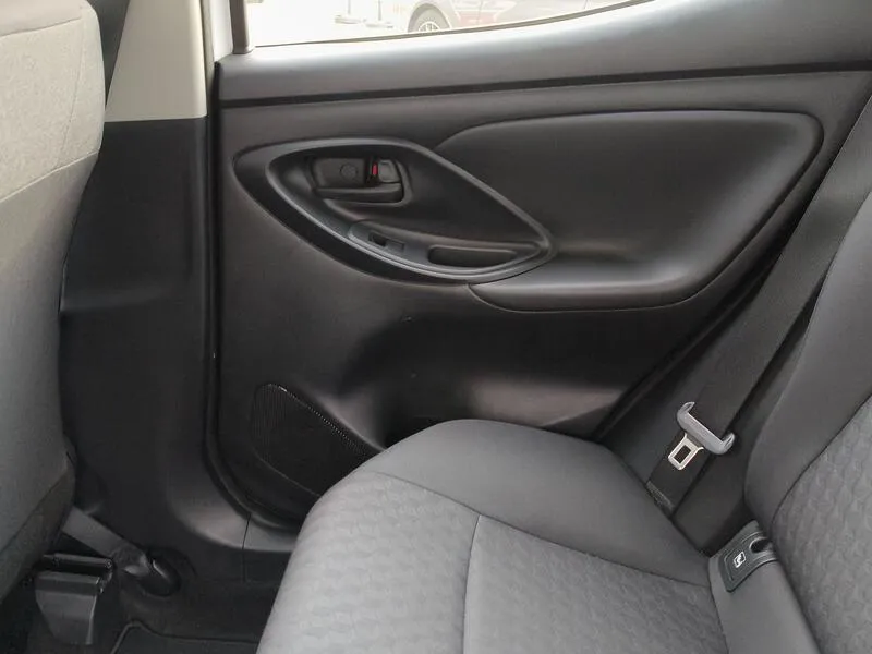 Toyota Yaris 1.5 125 S-Edition - foto 25