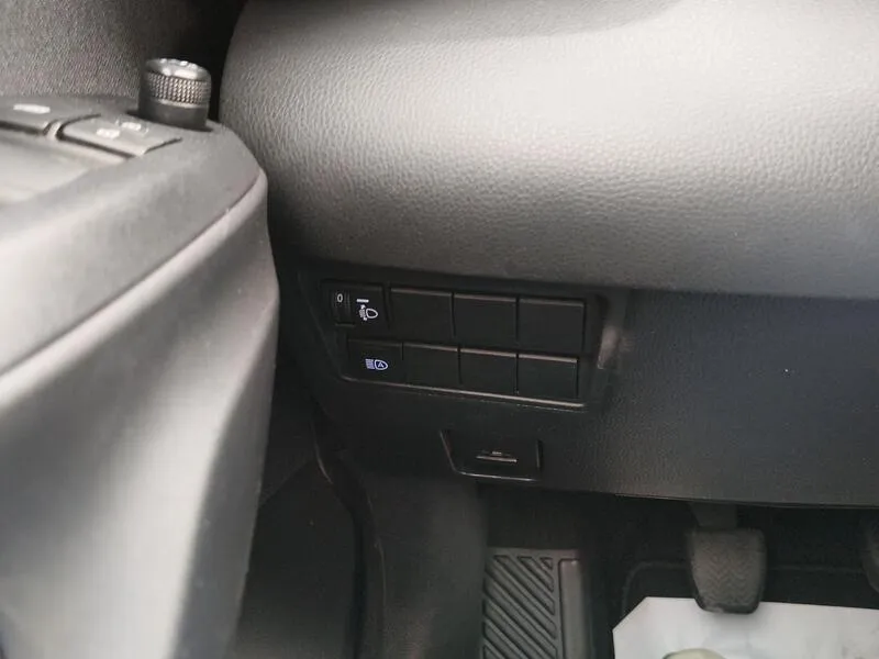 Toyota Yaris 1.5 125 S-Edition - foto 21