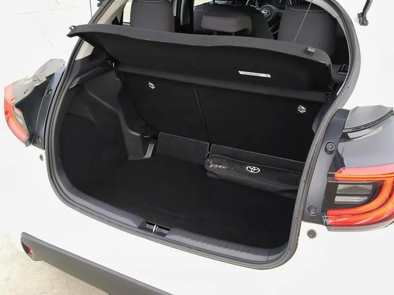 Toyota Yaris 1.5 125 S-Edition - foto 32