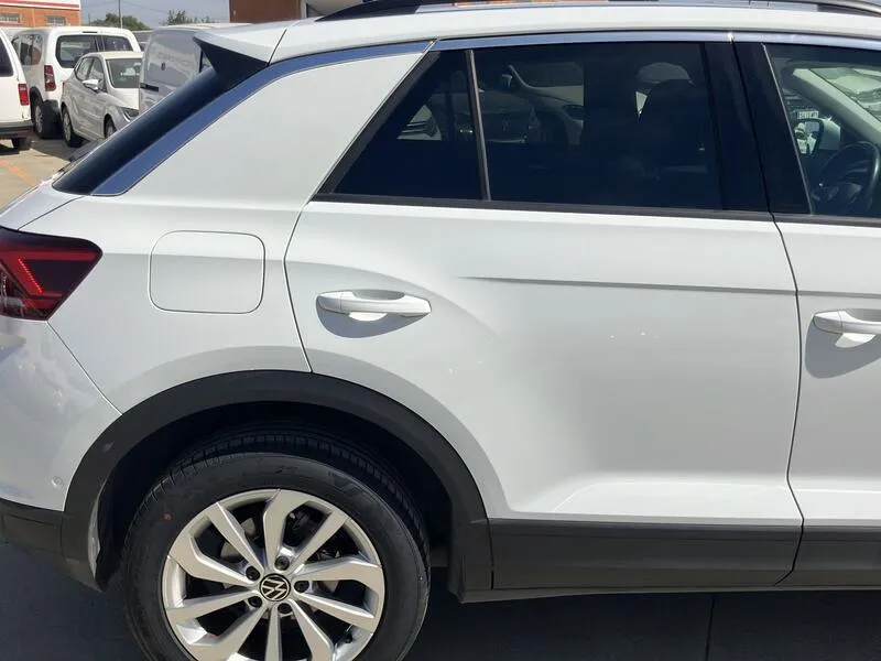 Volkswagen T-Roc Life 2.0 TDI - foto 24