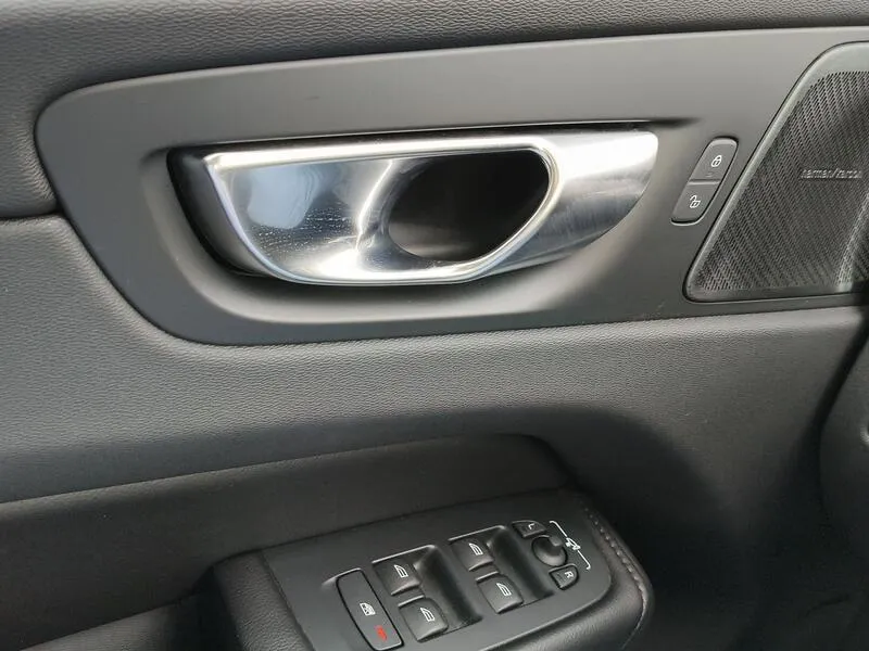 Volvo XC60 2.0 T6 AWD Recharge Inscription Exp - foto 30