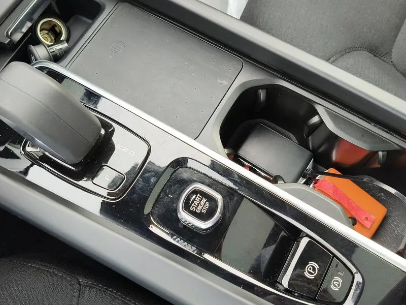 Volvo XC60 2.0 T6 AWD Recharge Inscription Exp - foto 13