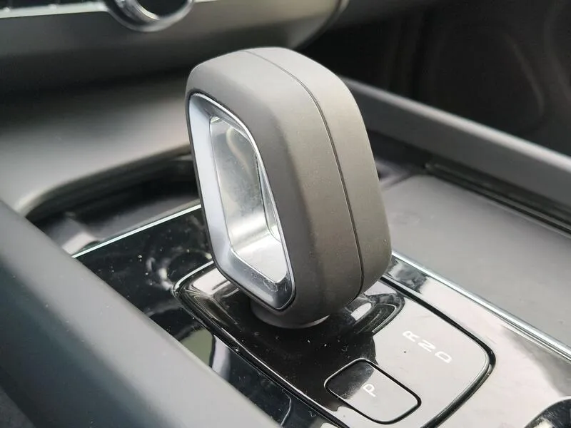 Volvo XC60 2.0 T6 AWD Recharge Inscription Exp - foto 14