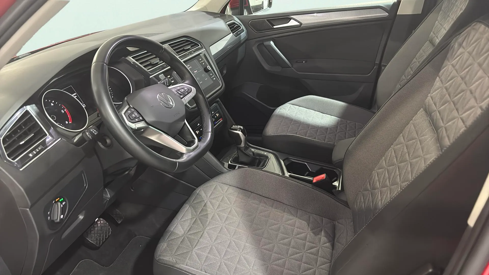 Volkswagen Tiguan Life 2.0 TDI DSG - foto 13