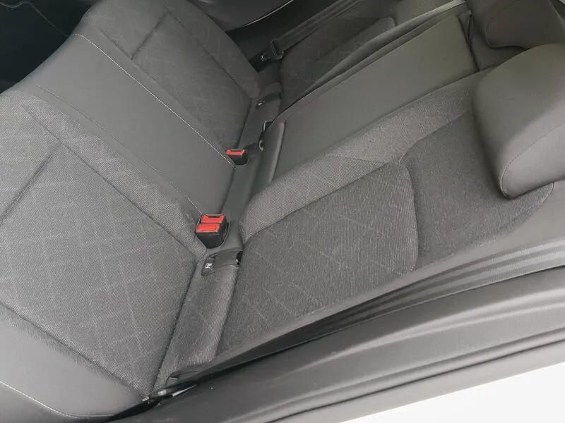 Volkswagen Golf Life 2.0 TDI DSG - foto 33