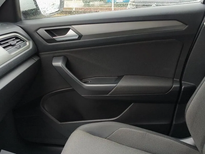 Volkswagen T-Roc Advance 2.0 TDI - foto 21