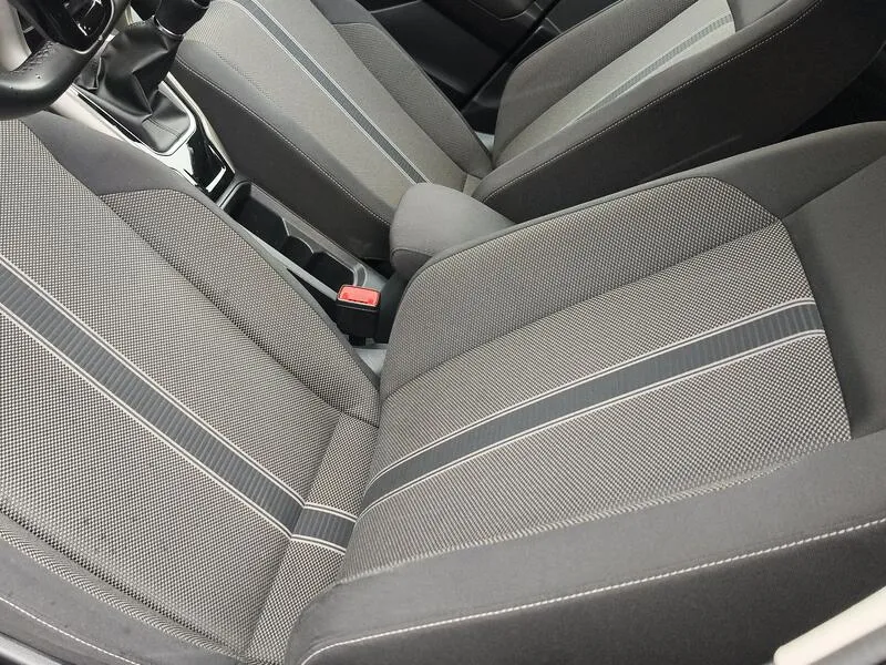 Volkswagen T-Roc Advance 2.0 TDI - foto 31
