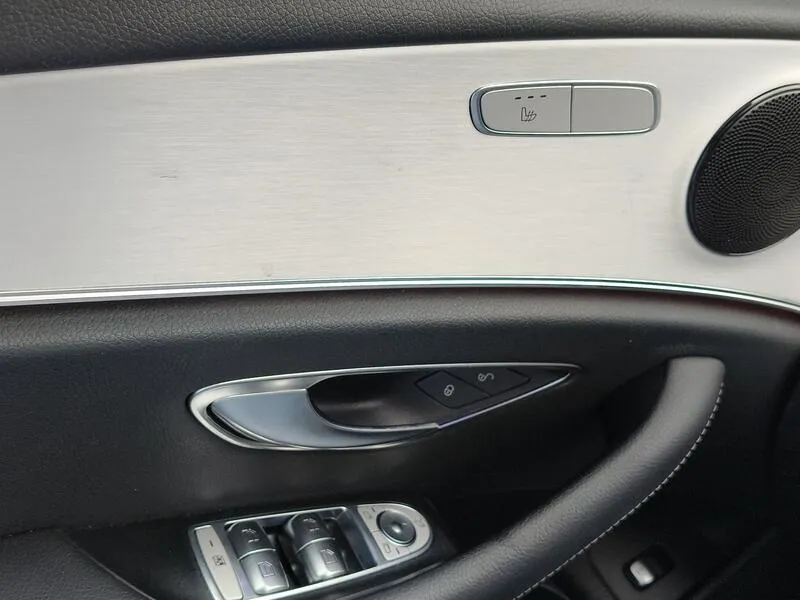 Mercedes-Benz Clase E 220d - foto 25