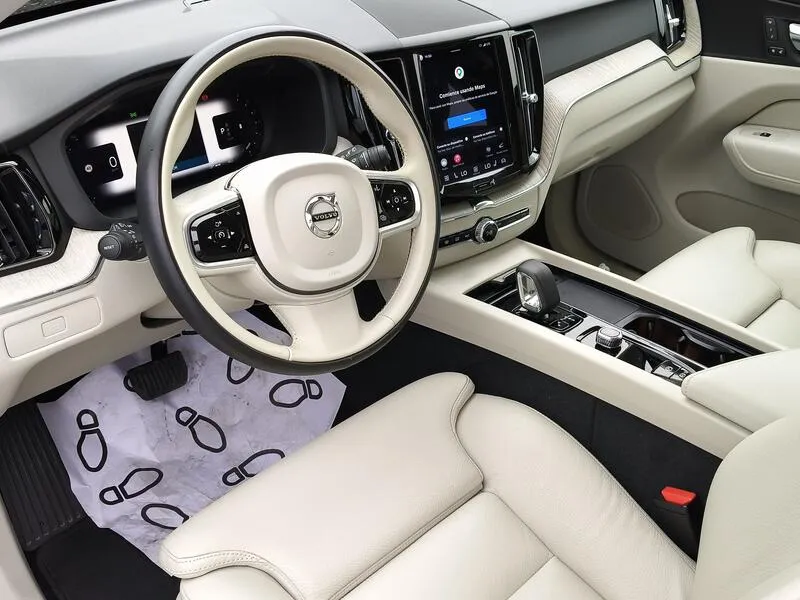 Volvo XC60 2.0 B4 D Plus Dark - foto 10