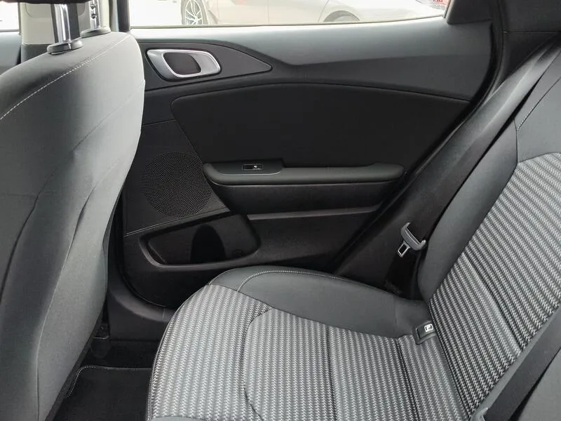 Kia XCeed 1.0 T-GDi Drive - foto 30