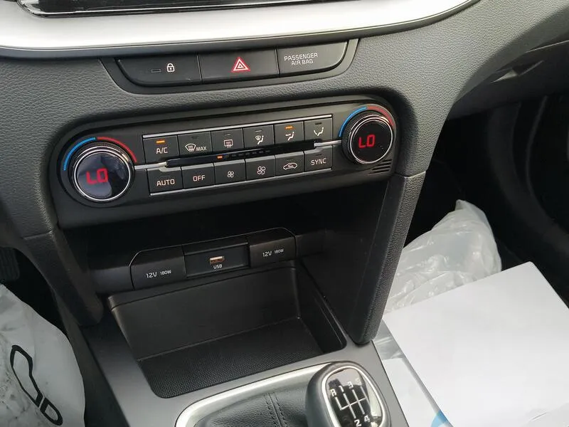 Kia XCeed 1.0 T-GDi Drive - foto 12