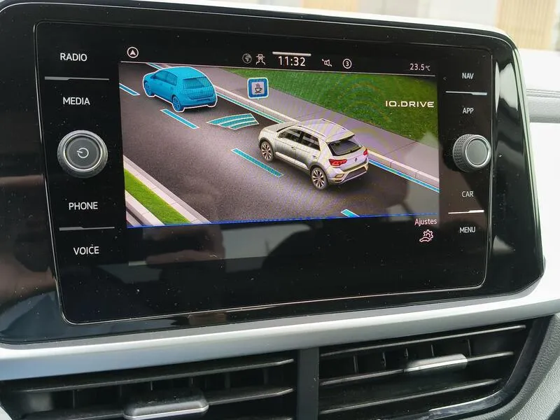 Volkswagen T-Roc Life 2.0 TDI - foto 16