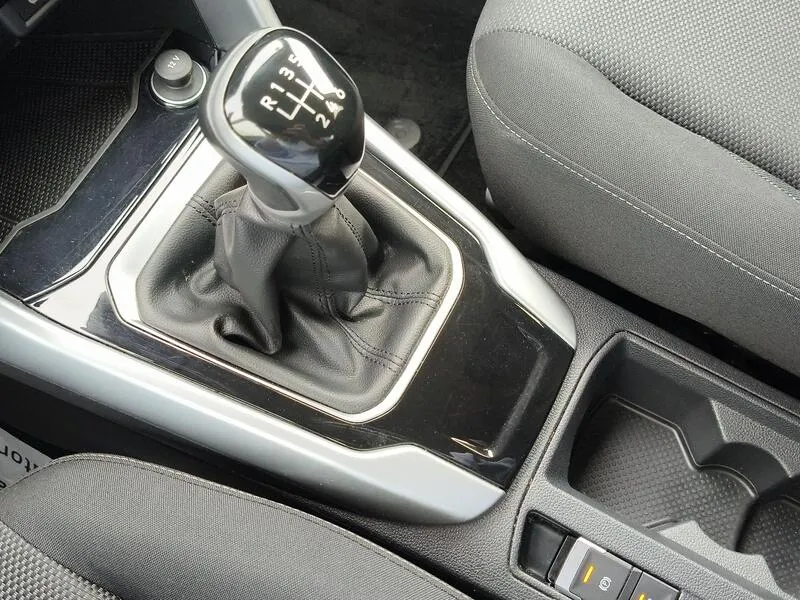 Volkswagen T-Roc Life 2.0 TDI - foto 13