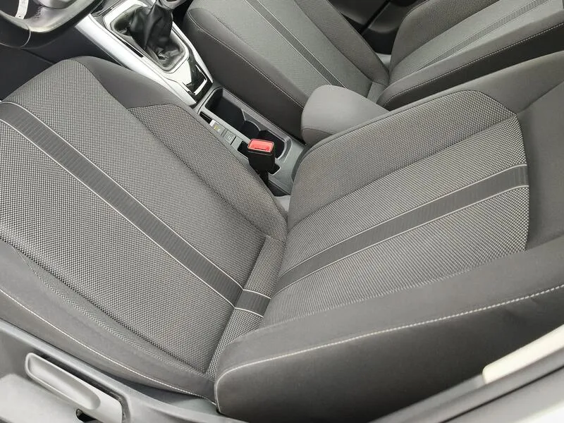 Volkswagen T-Roc Life 2.0 TDI - foto 31