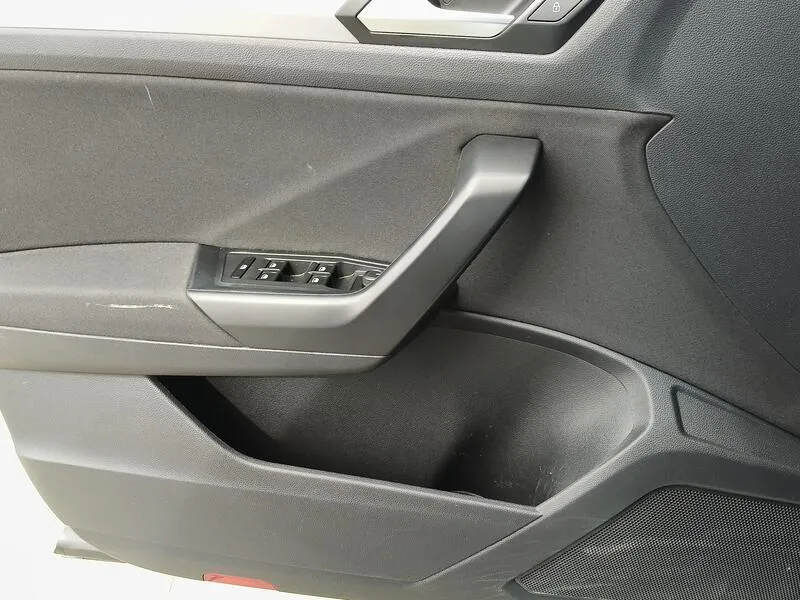 Volkswagen T-Roc Life 2.0 TDI - foto 30