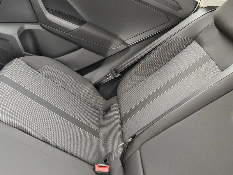 Volkswagen T-Roc Life 2.0 TDI - foto 33