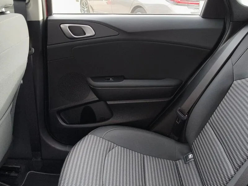 Kia XCeed 1.0 T-GDi Drive - foto 30