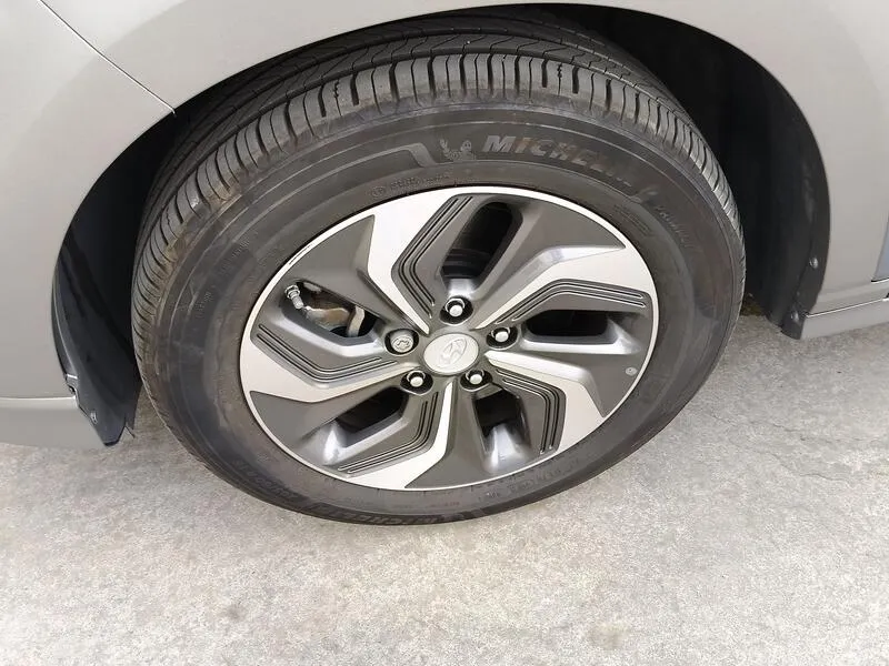 Hyundai Kona 1.6 GDI HEV Tecno Red - foto 45