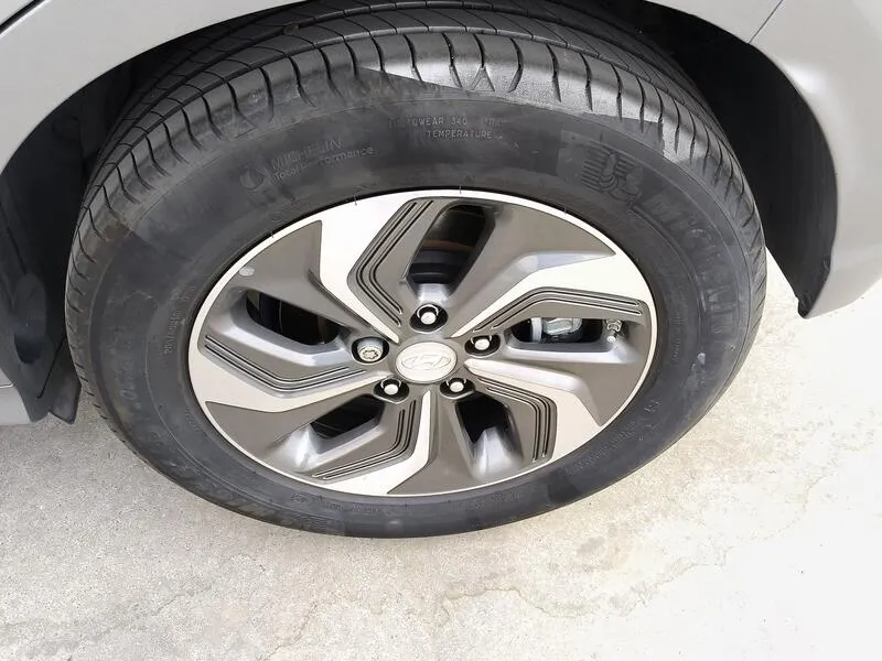 Hyundai Kona 1.6 GDI HEV Tecno Red - foto 46