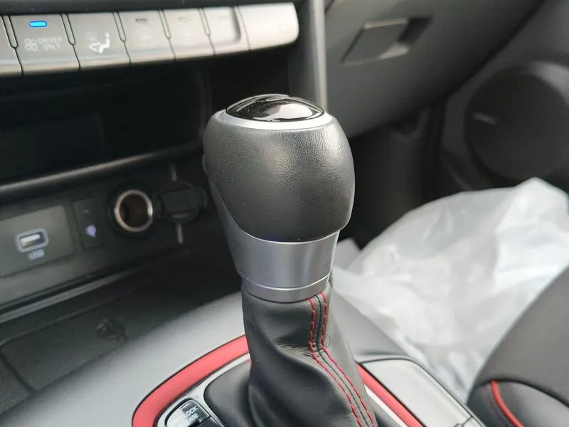 Hyundai Kona 1.6 GDI HEV Tecno Red - foto 14