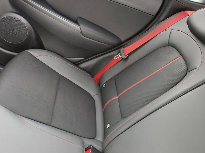 Hyundai Kona 1.6 GDI HEV Tecno Red - foto 33