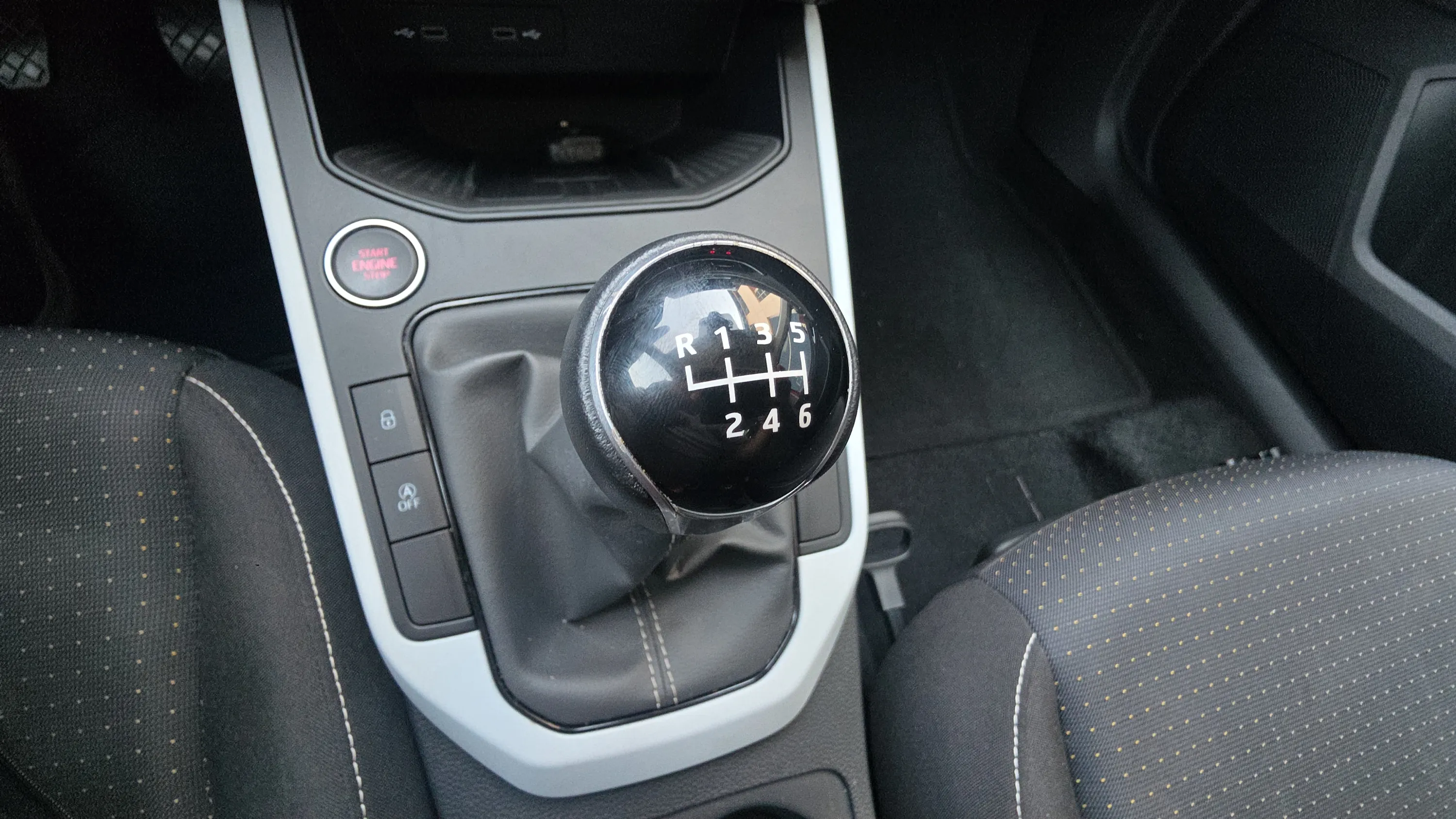 SEAT Arona 1.0 TSI Style XL - foto 23