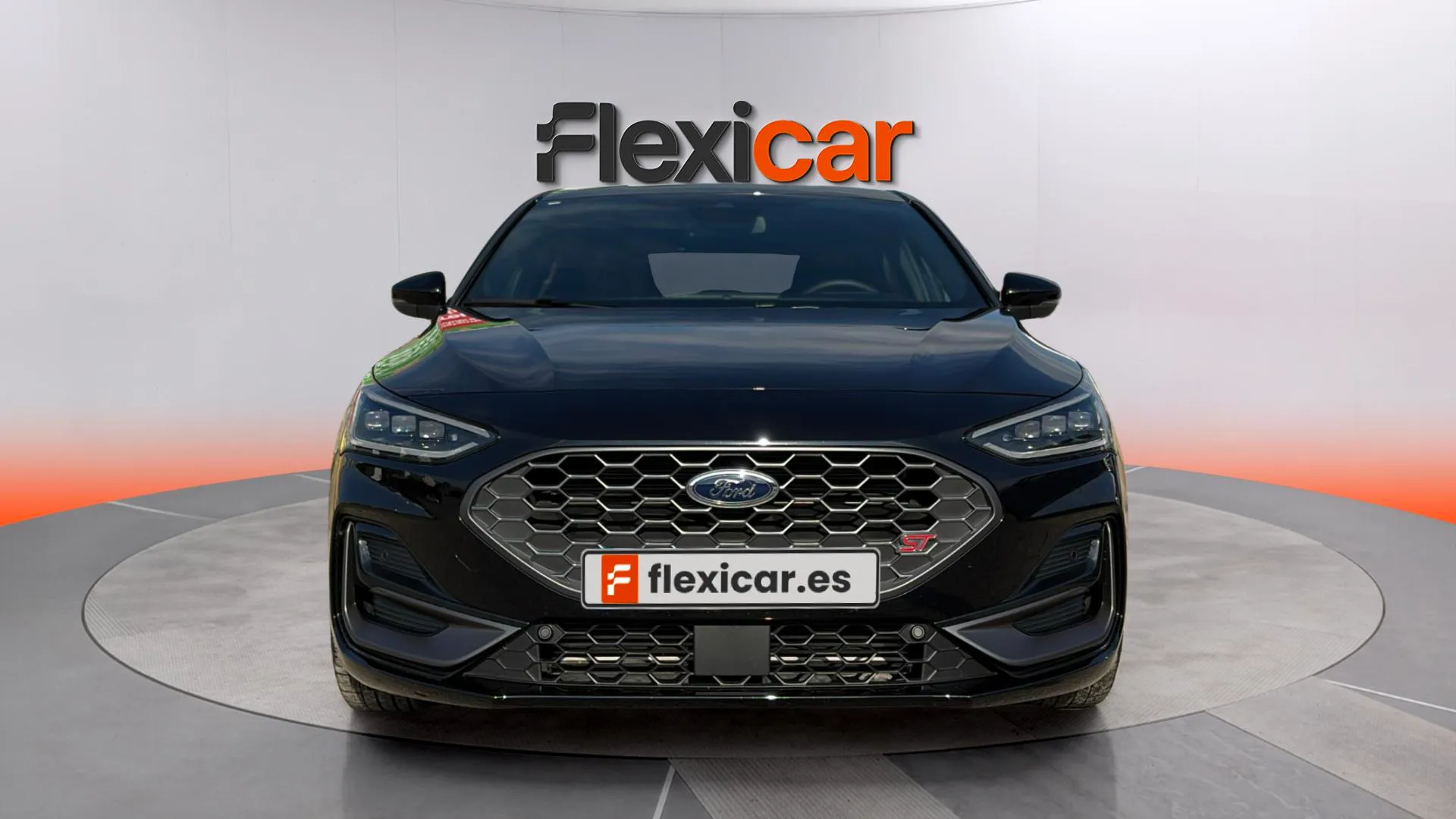 Ford Focus ST 2.3 EcoBoost - foto 2