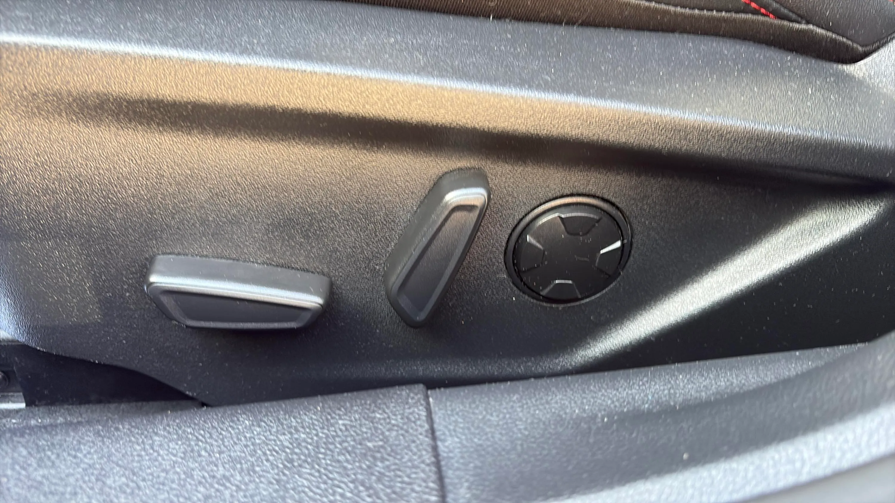 Ford Focus ST 2.3 EcoBoost - foto 22