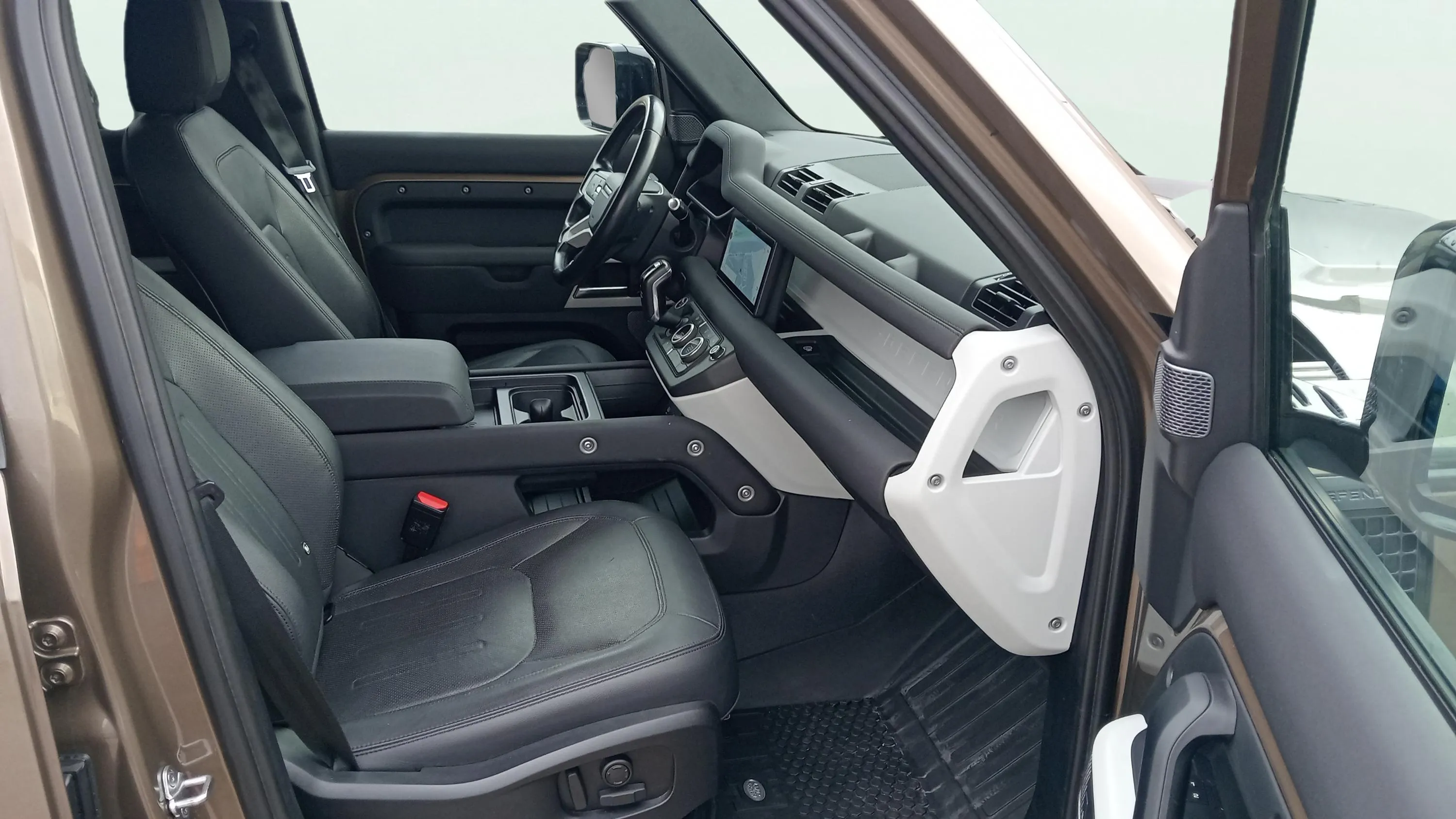 Land Rover Defender 2.0 P404E 110 4WD PHEV - foto 17
