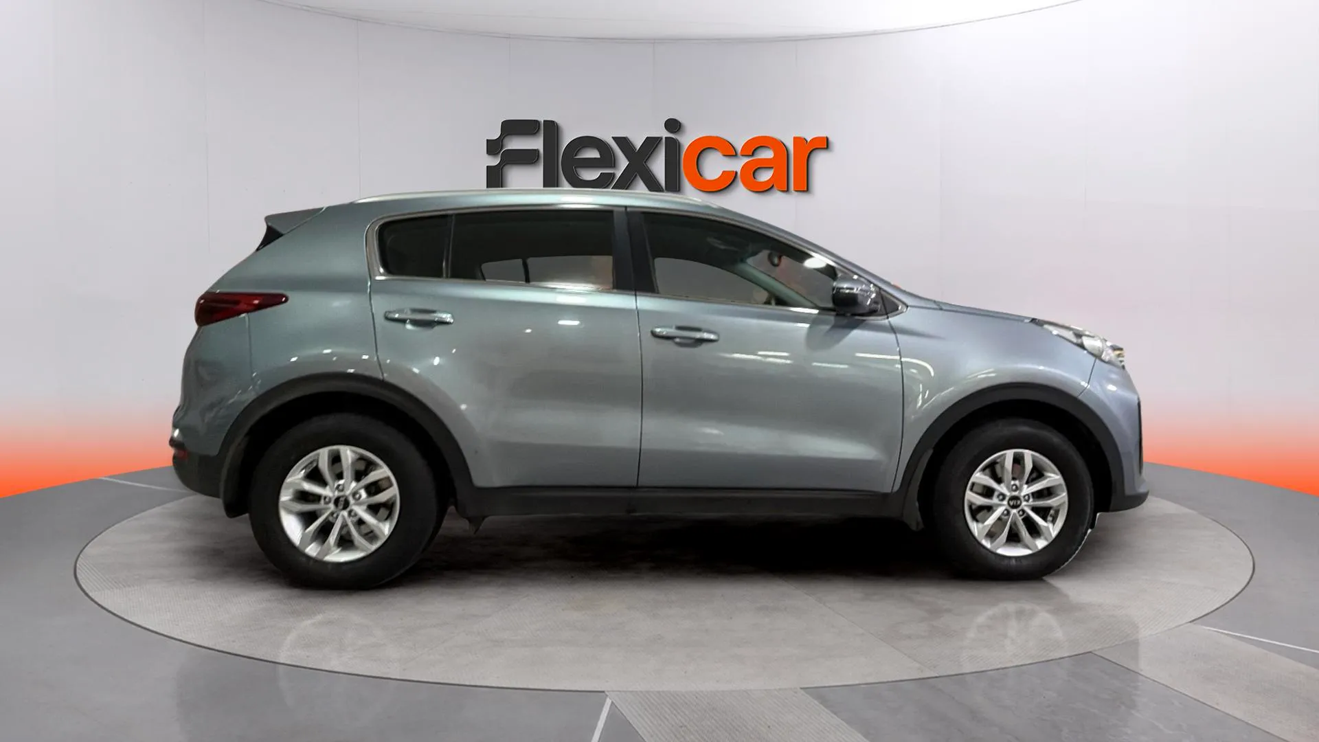 Kia Sportage 1.6 GDi Business 4x2 - foto 8