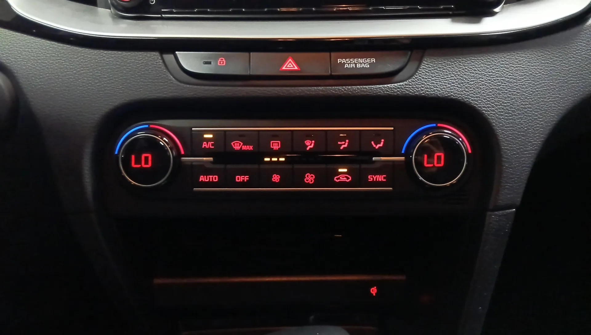 Kia Ceed 1.6 MHEV Tech DCT - foto 15