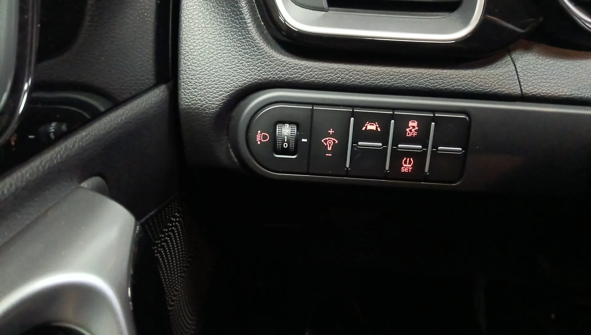 Kia Ceed 1.6 MHEV Tech DCT - foto 14