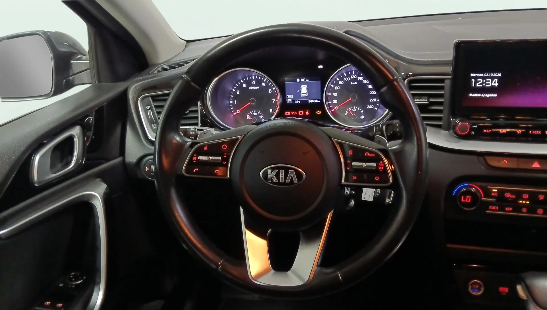 Kia Ceed 1.6 MHEV Tech DCT - foto 13