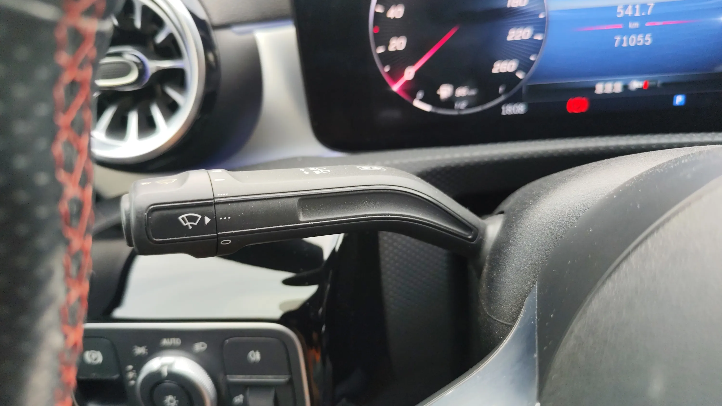 Mercedes-Benz CLA 200 D DCT - foto 15