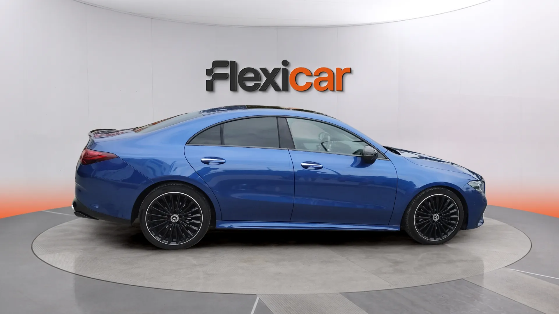 Mercedes-Benz CLA 200 D DCT - foto 8