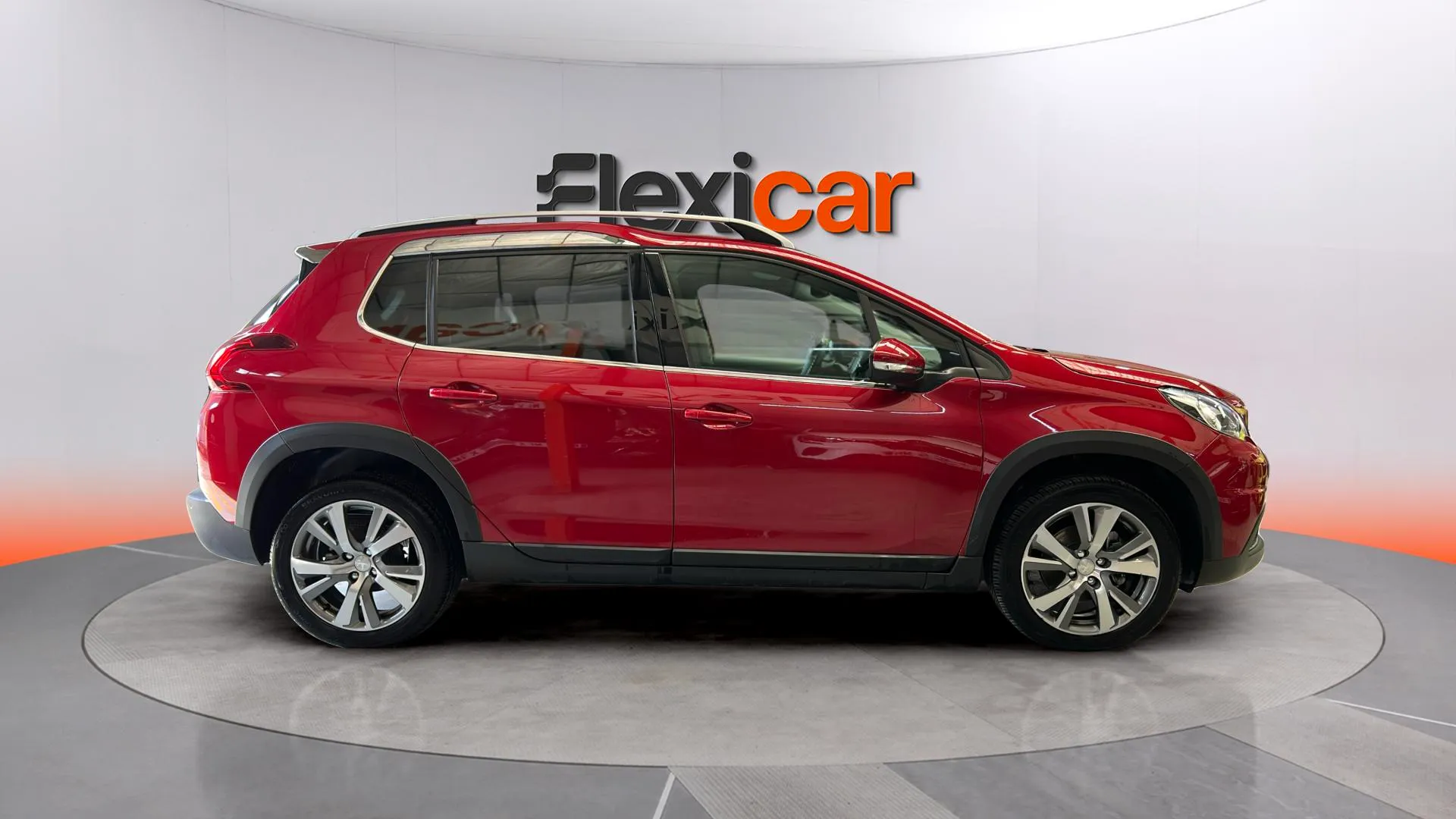 Peugeot 2008 Allure 1.2 PureTech - foto 8