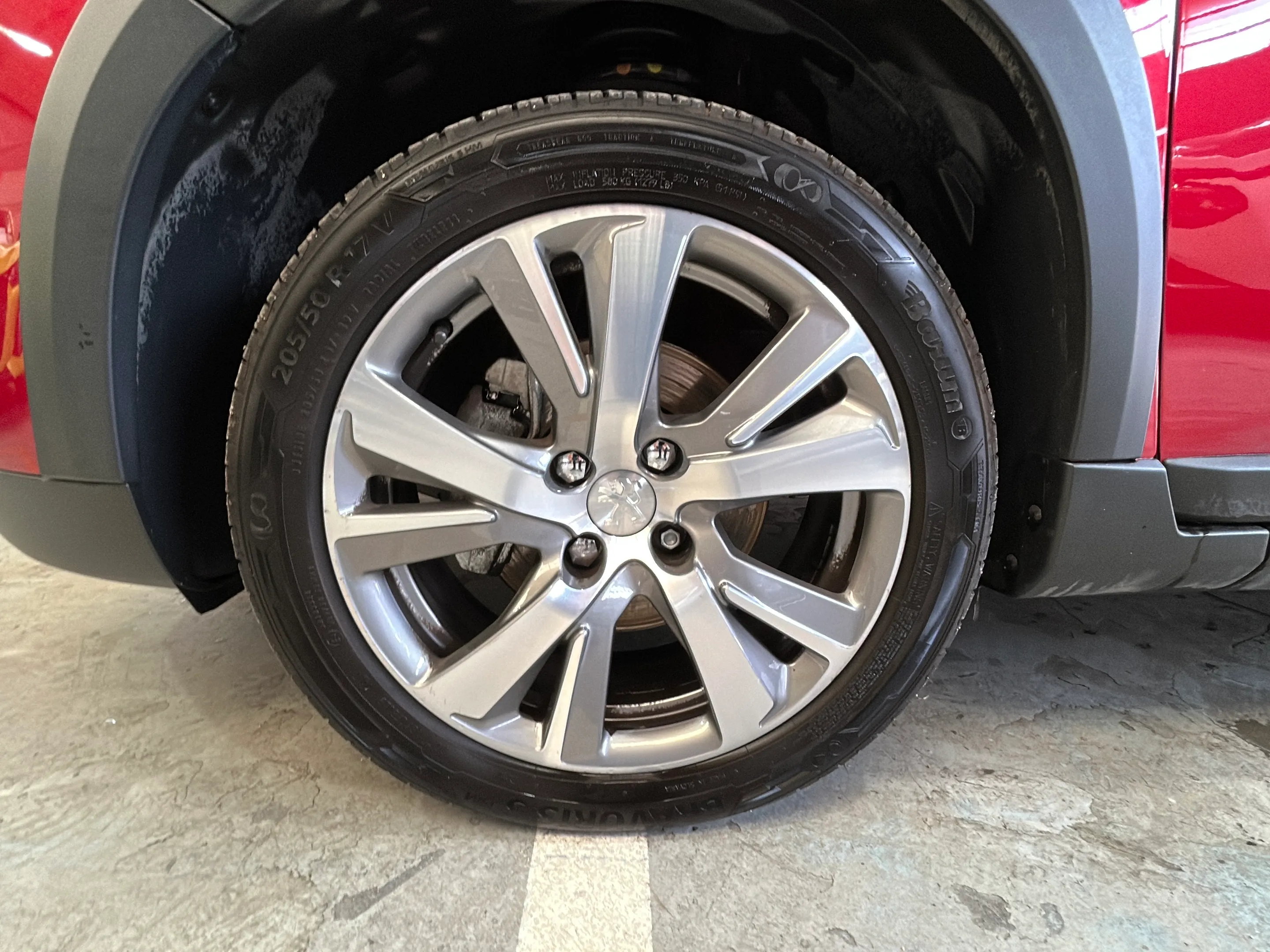 Peugeot 2008 Allure 1.2 PureTech - foto 27