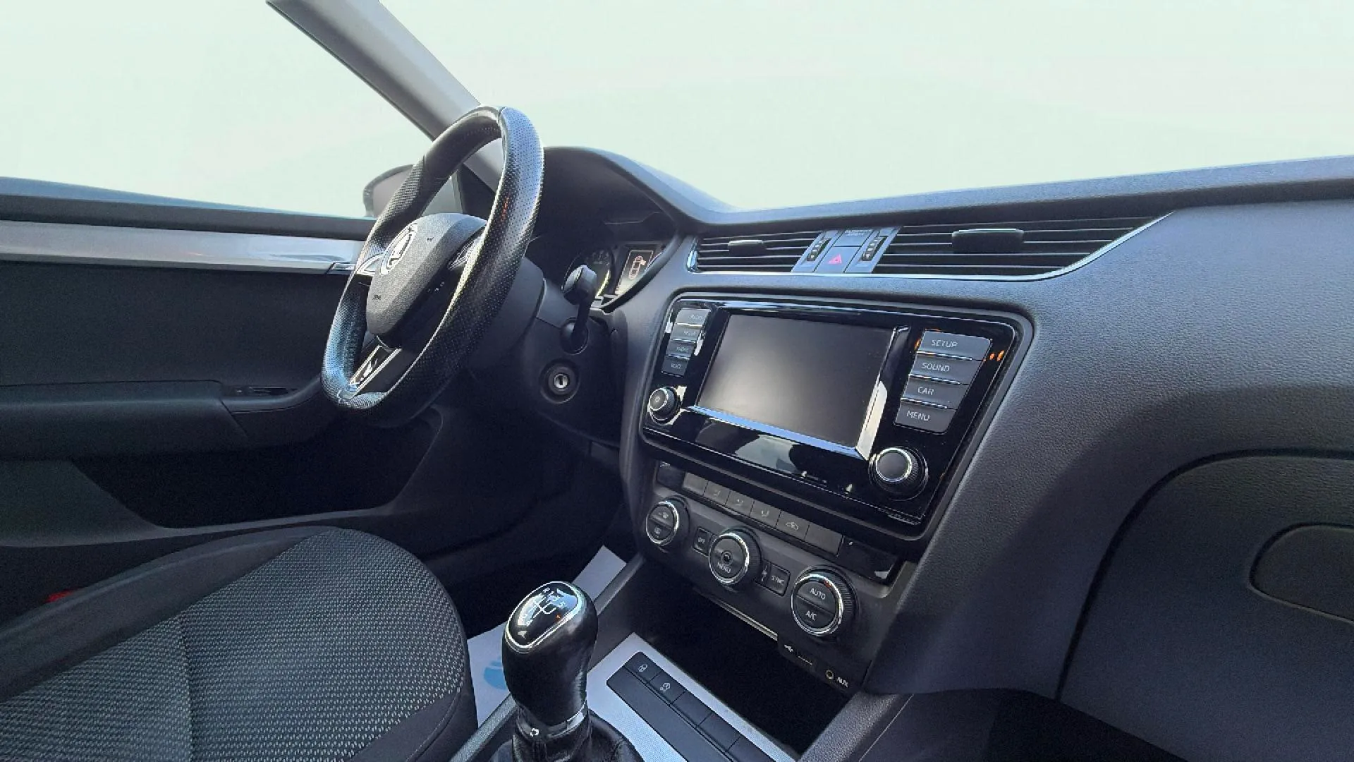 Škoda Octavia Combi 1.6 TDI CR Active - foto 16