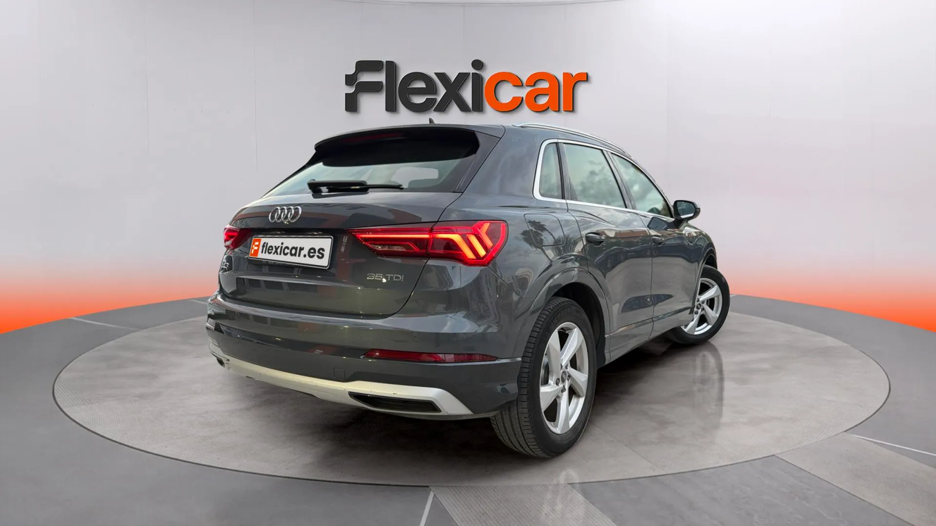 Audi Q3 35 TDI S tronic - foto 2