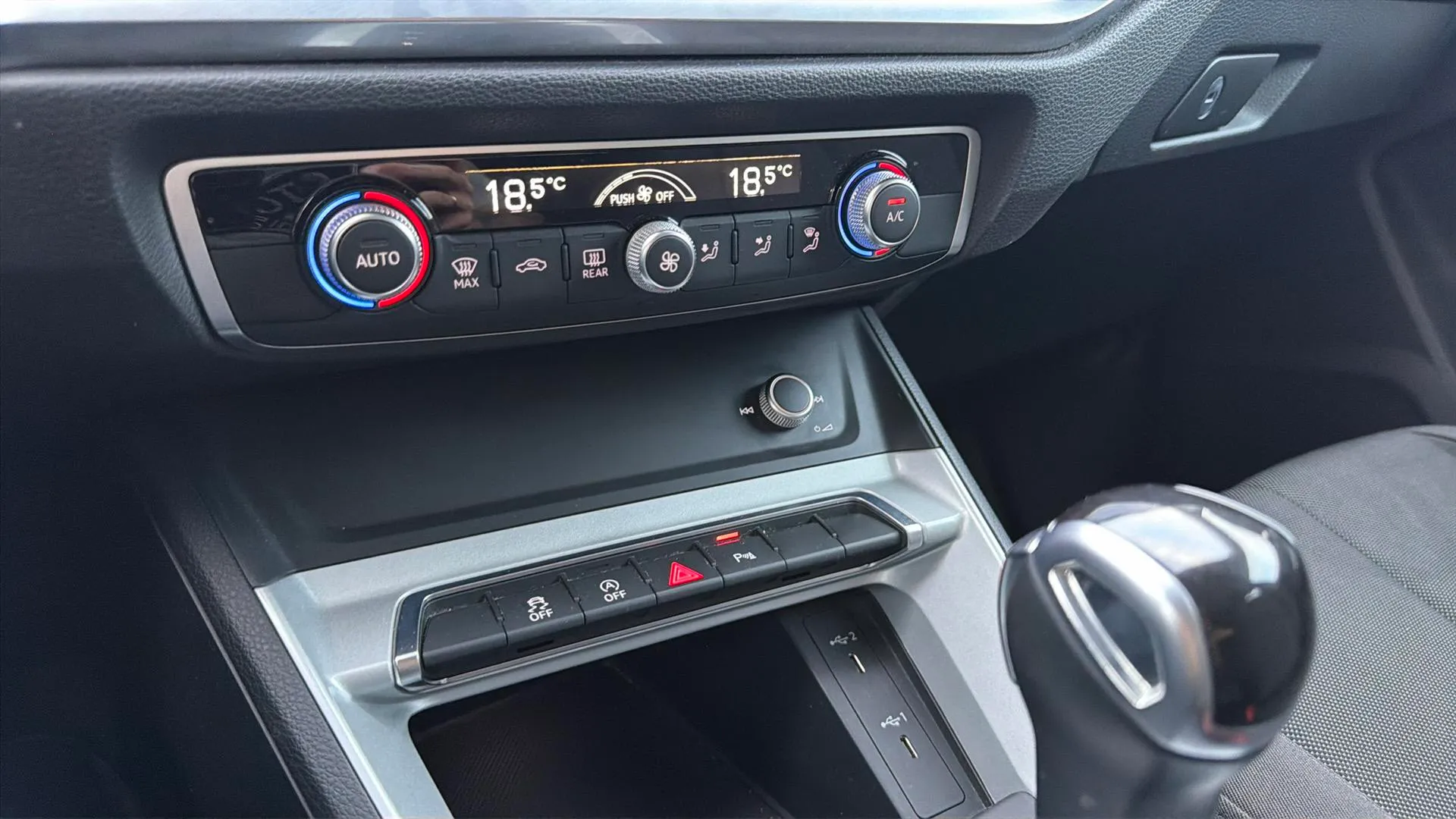 Audi Q3 35 TDI S tronic - foto 23