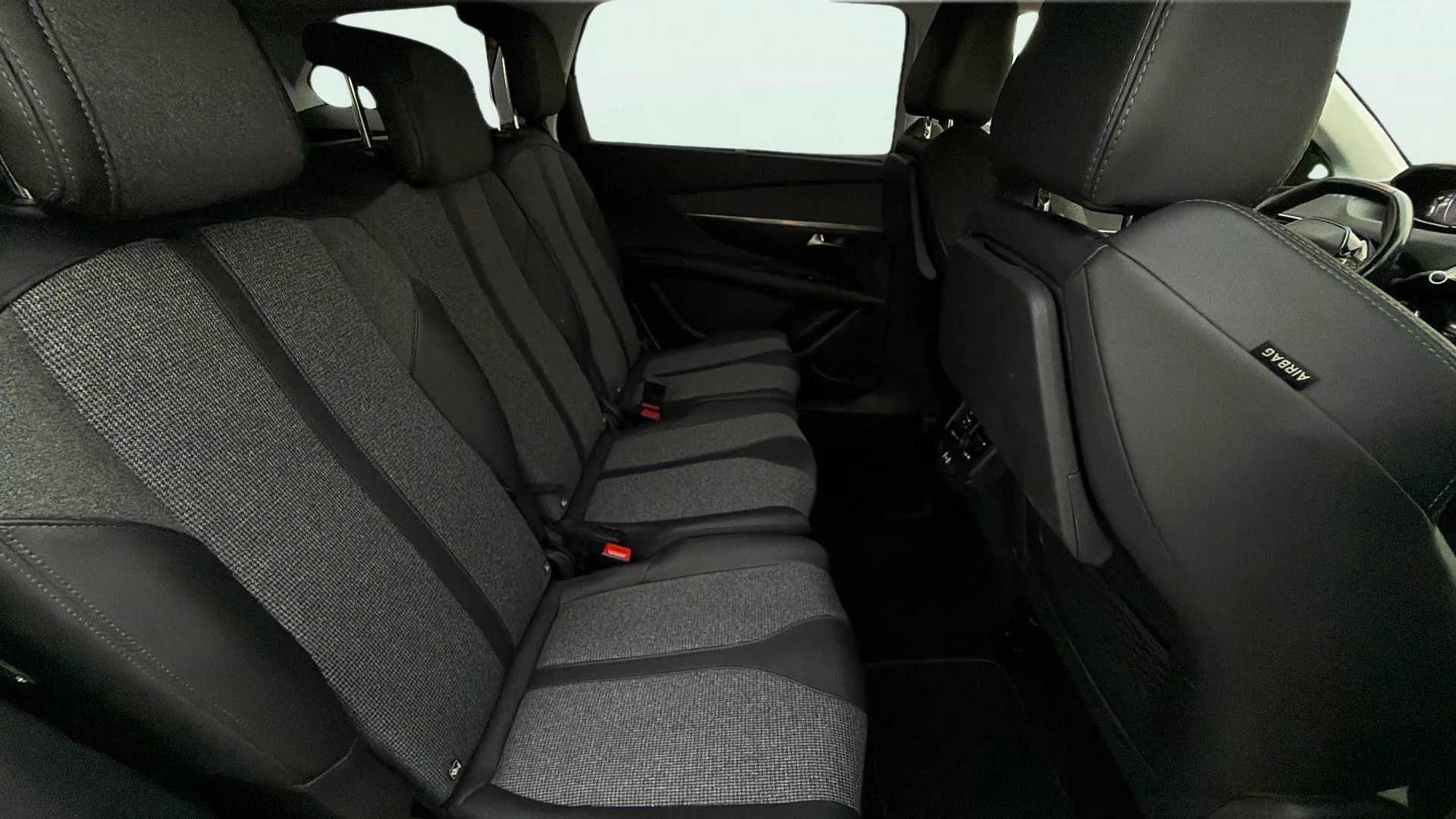 Peugeot 5008 Allure 1.5L BlueHDi - foto 18