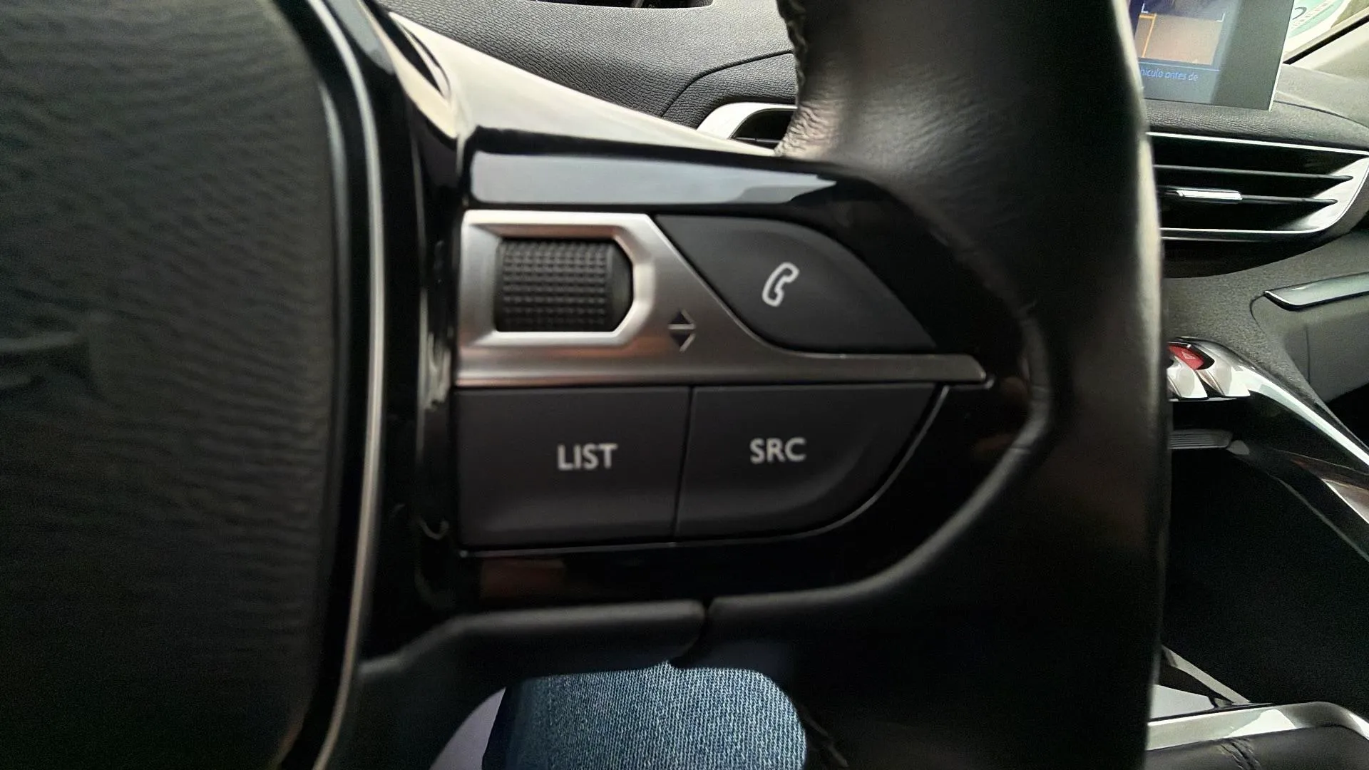 Peugeot 5008 Allure 1.5L BlueHDi - foto 14